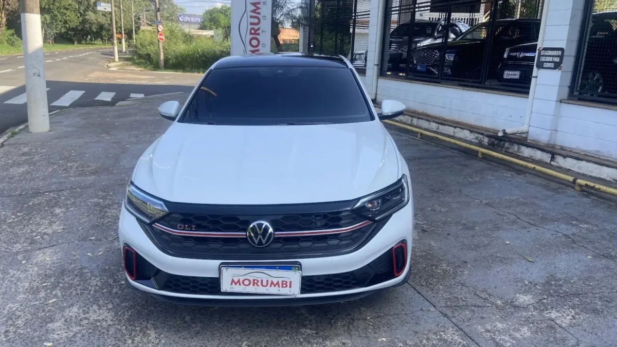 VOLKSWAGEN Jetta 