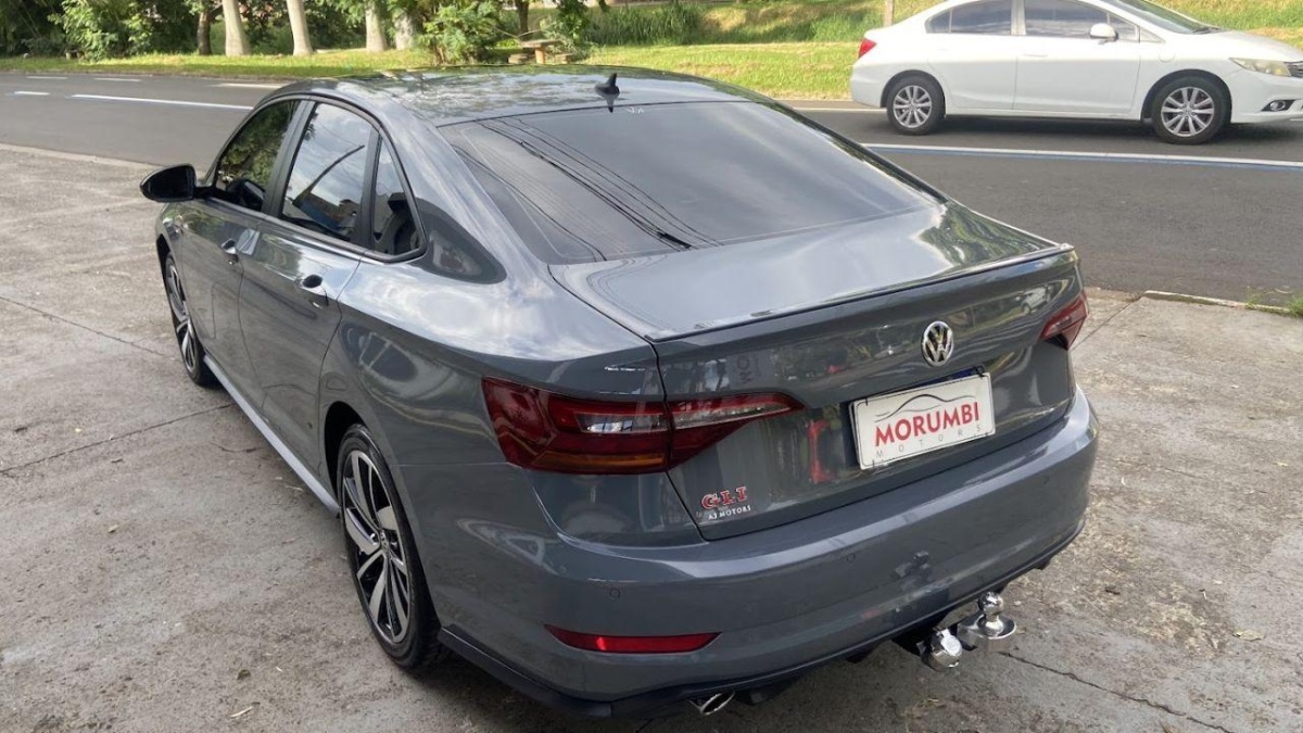 VOLKSWAGEN Jetta 