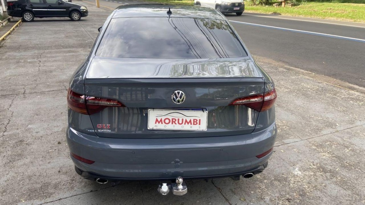 VOLKSWAGEN Jetta 