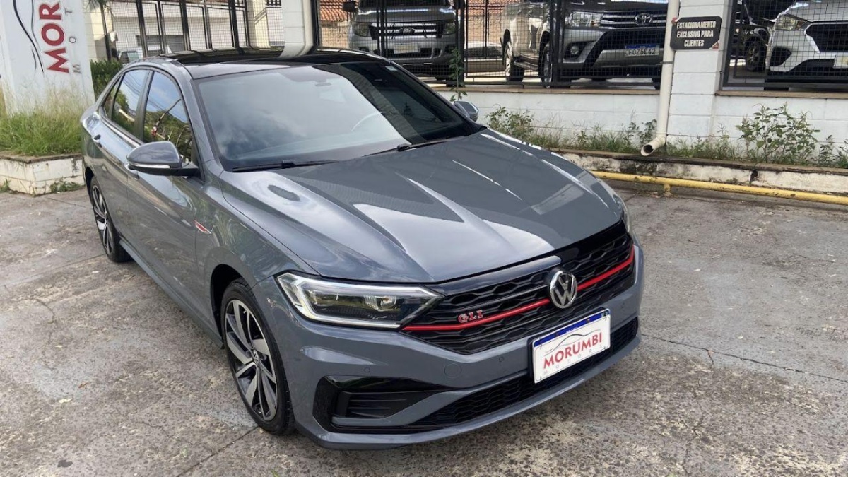 VOLKSWAGEN Jetta 