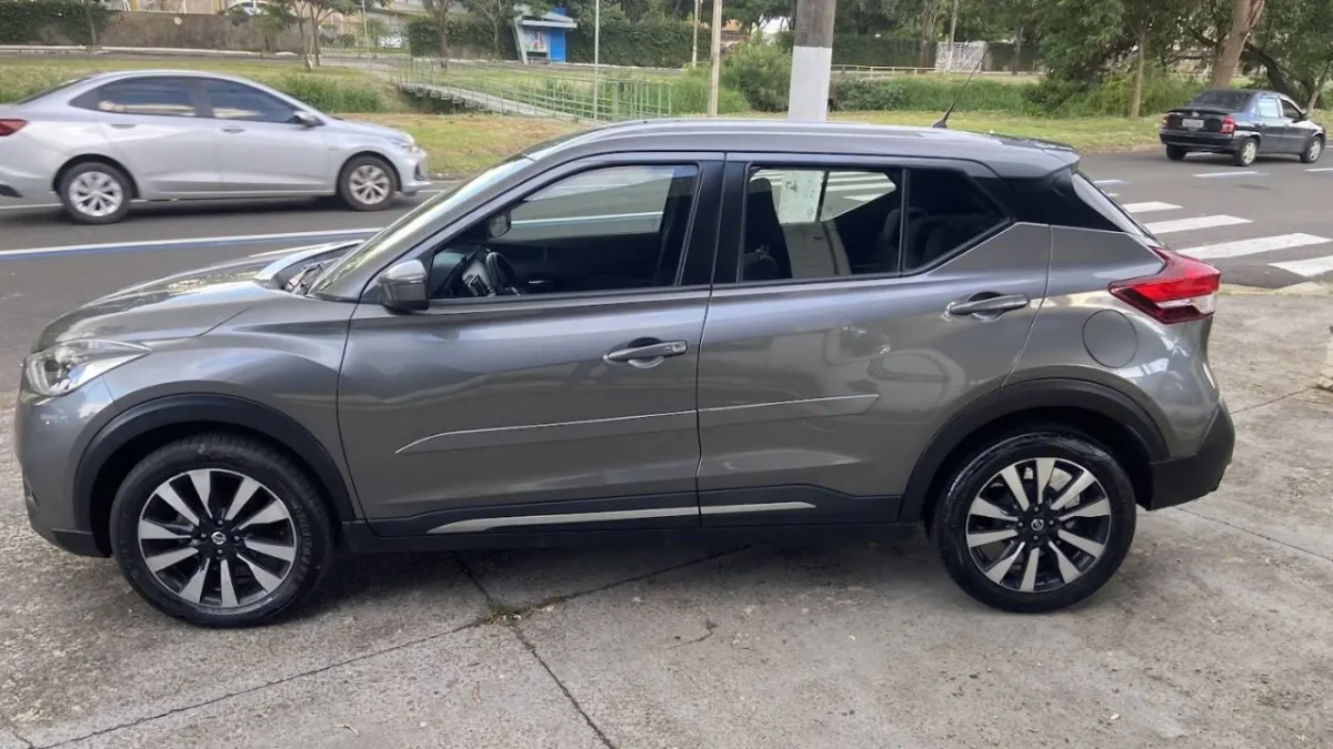 NISSAN KICKS