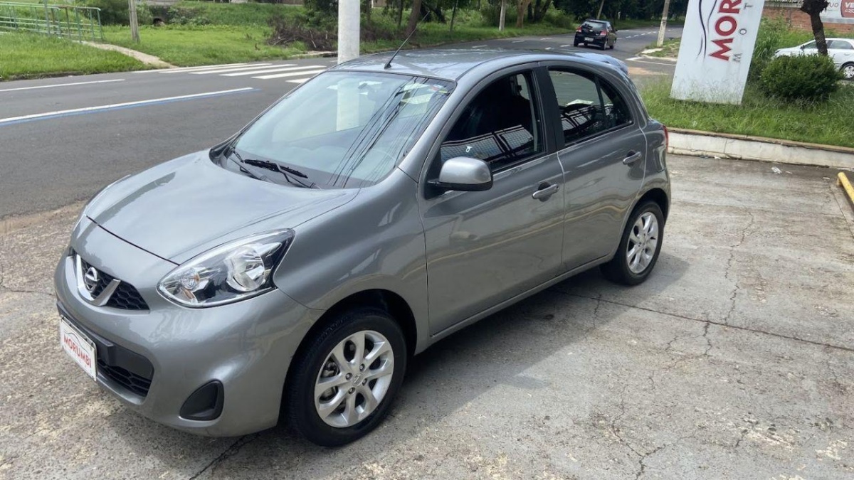 Nissan March 