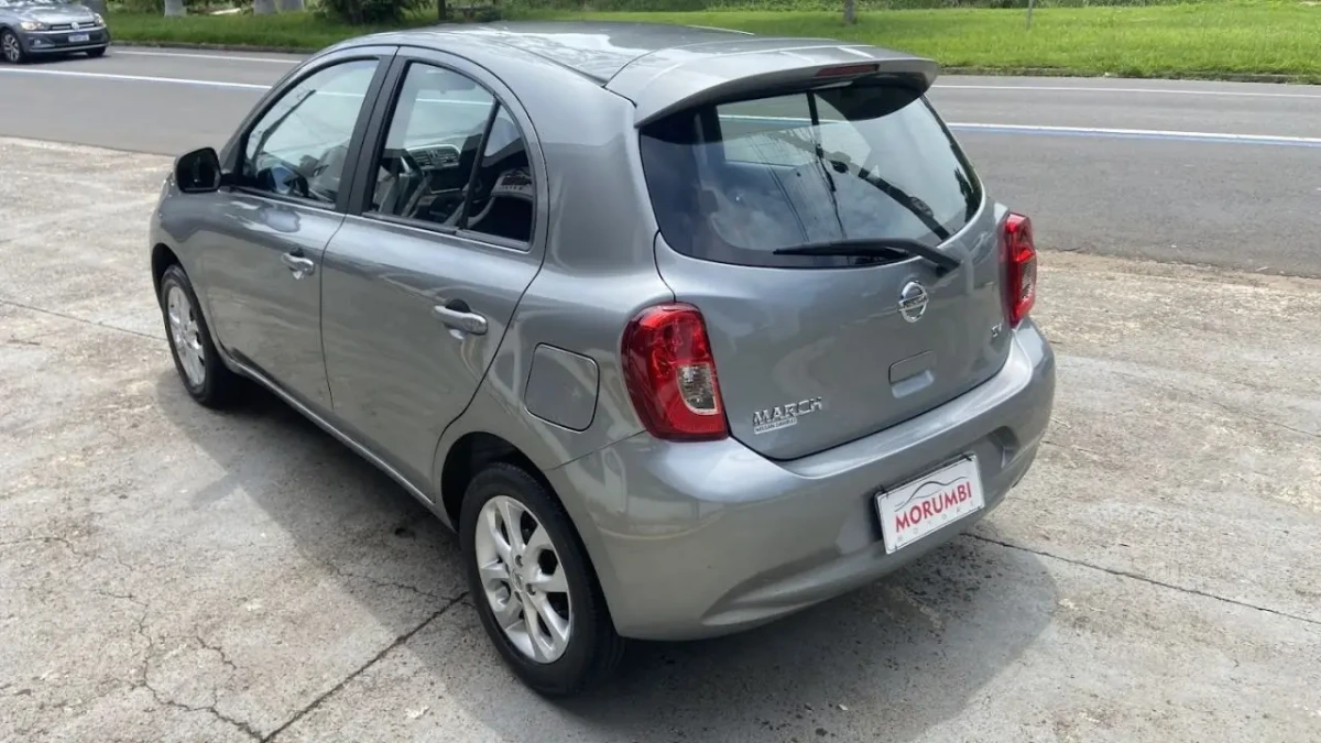 Nissan March 