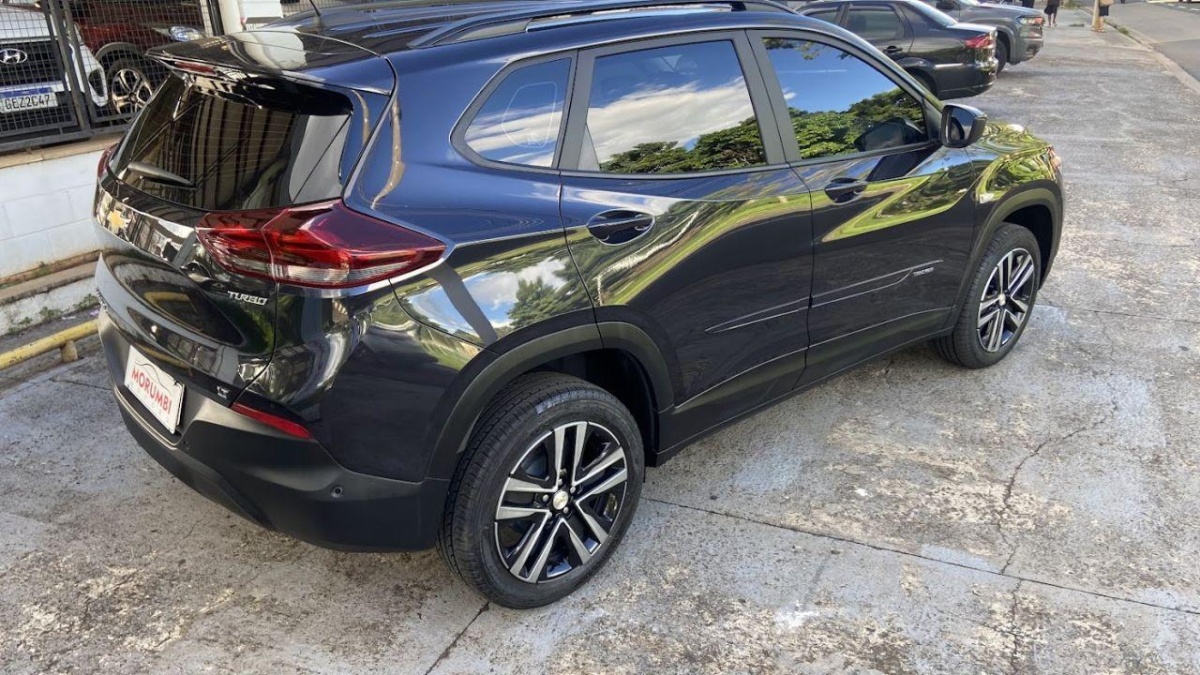 CHEVROLET TRACKER