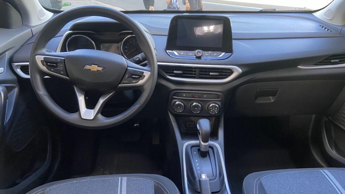 CHEVROLET TRACKER