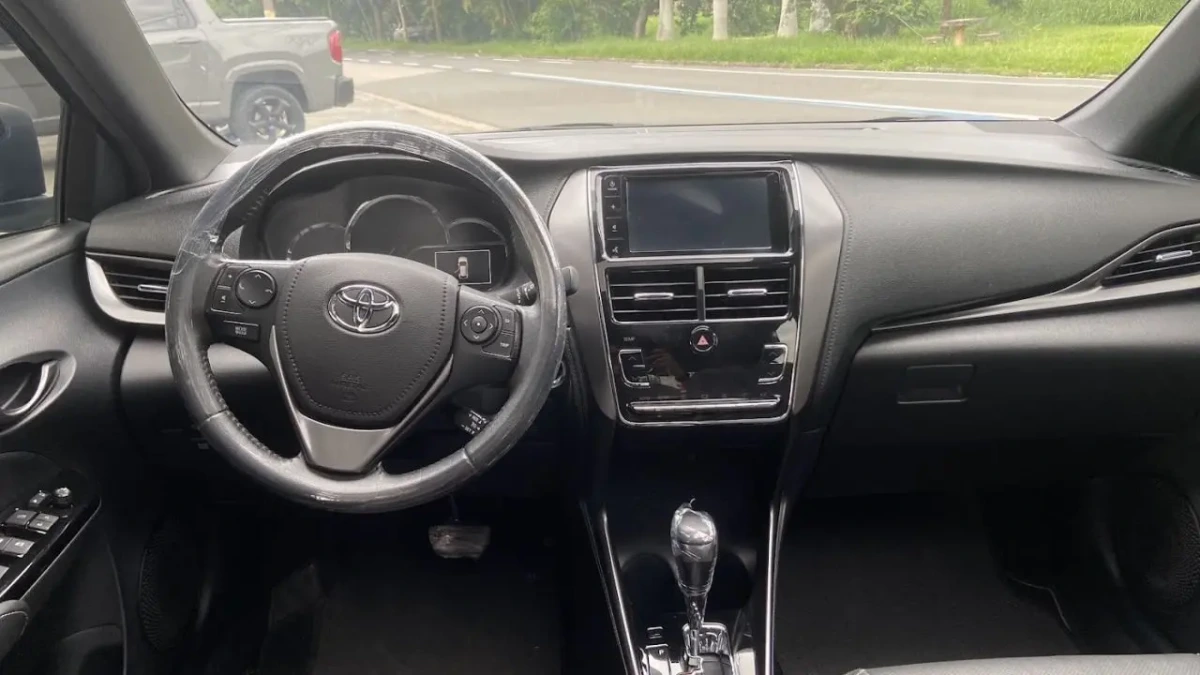 TOYOTA YARIS