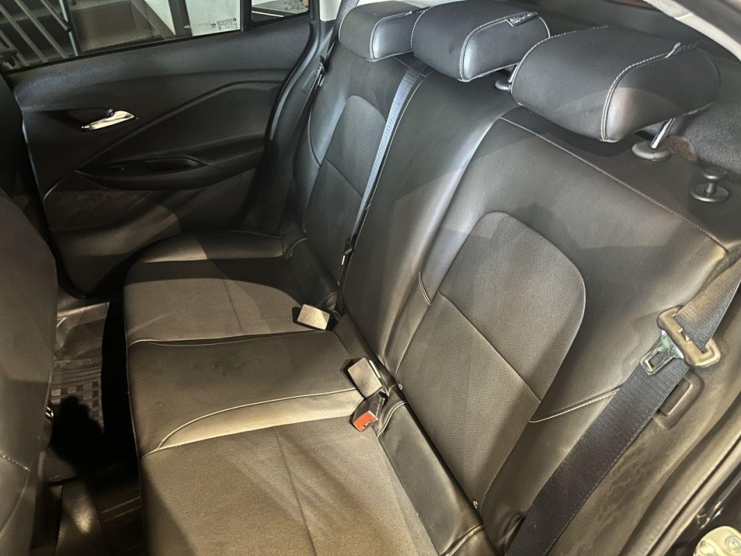 CHEVROLET Onix Hatch