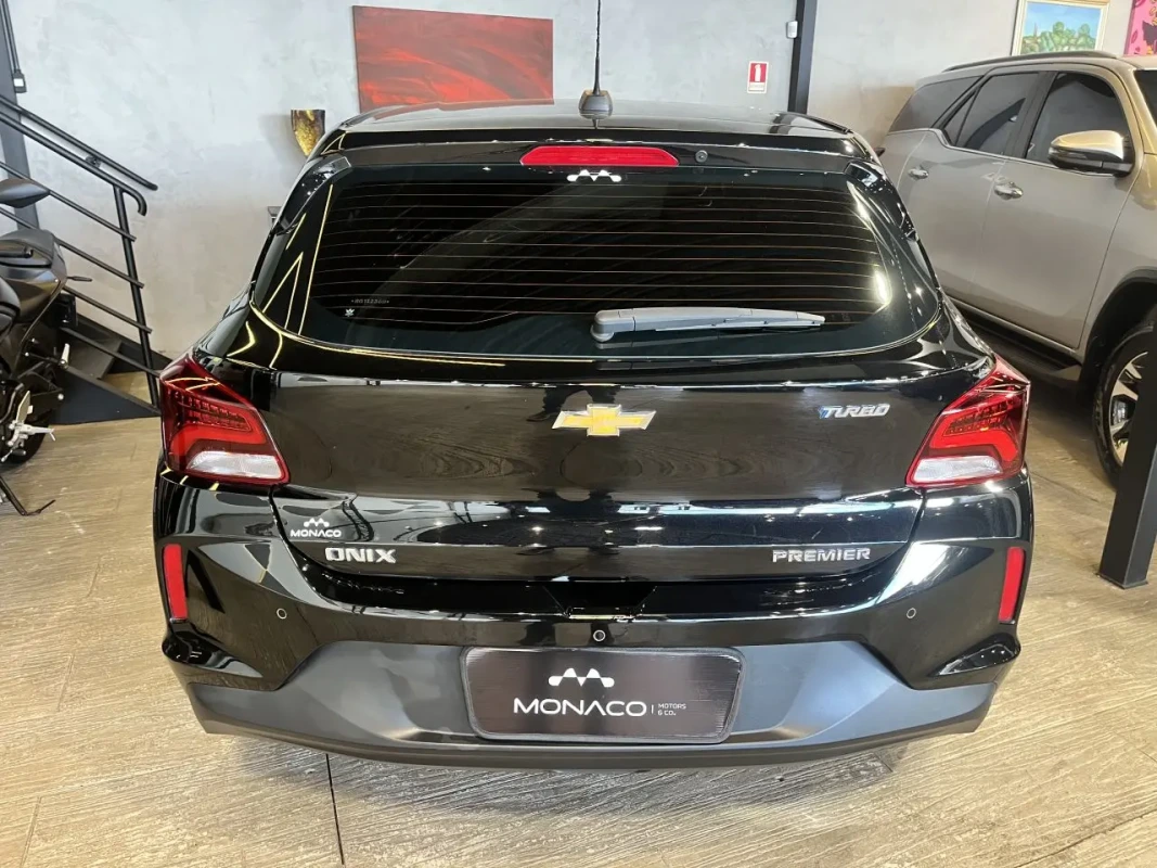 CHEVROLET Onix Hatch