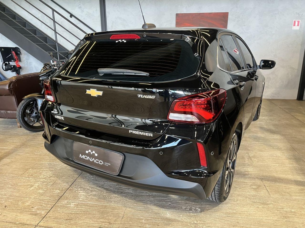 CHEVROLET Onix Hatch