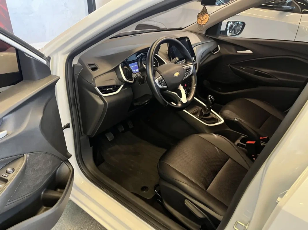 CHEVROLET Onix Hatch