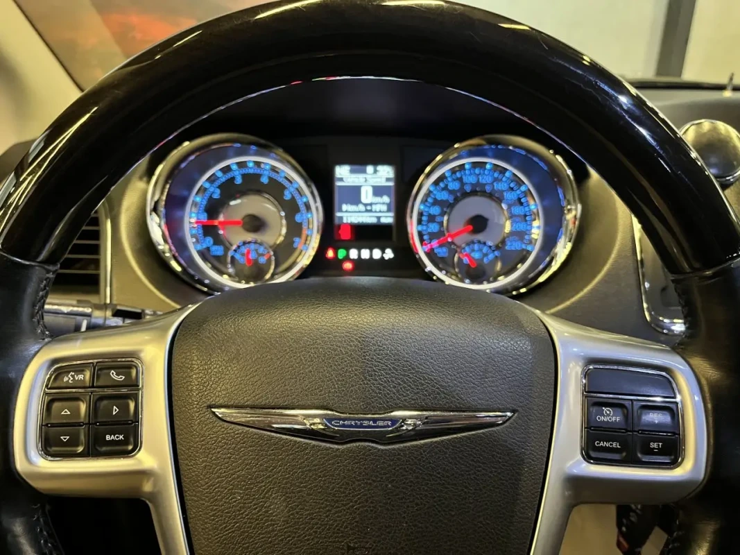 CHRYSLER Town e Country