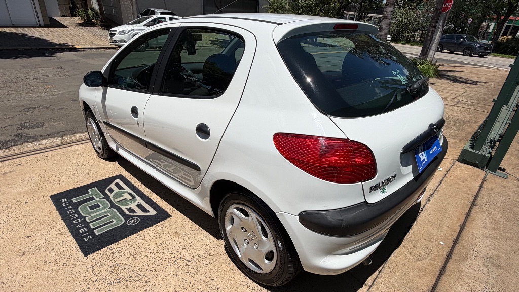 PEUGEOT 206
