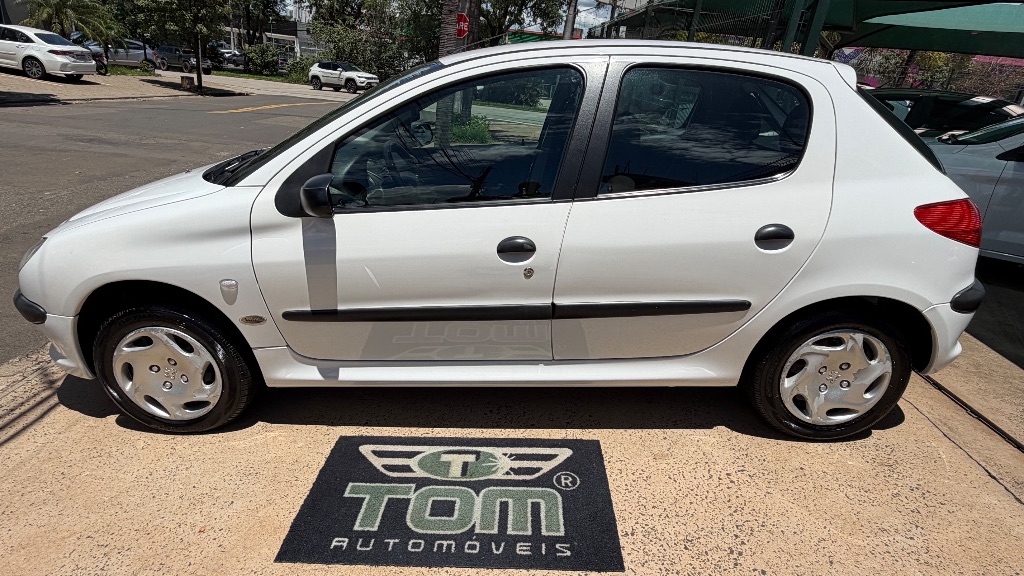 PEUGEOT 206
